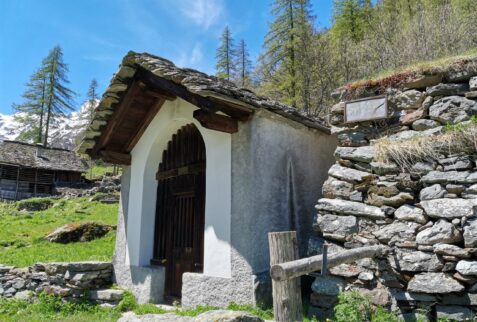 Alta via dei Walser - Peccia - Chapel of San Nicolao - BBOfItaly