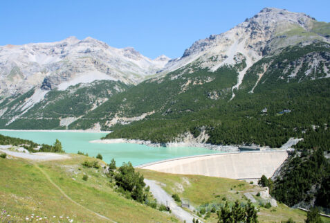 Fraele Towers and Cancano lake - The first dam of Cancano with its lake - BBOfItaly