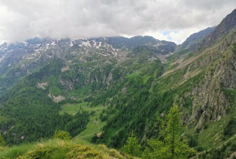 Rifugio Abate Carestia - Alpe Campo view from the refuge - BBOfItaly.it