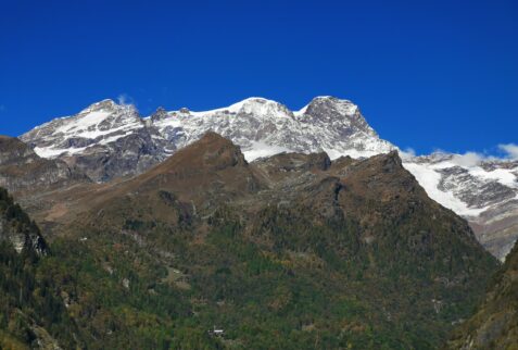 Riva Valdobbia - A clear view of Monte Rosa massif - BBOfItaly