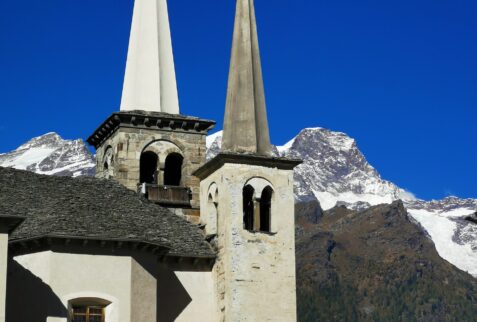 Riva Valdobbia - San Michele Arcangelo curch with the Monte Rosa massif behind