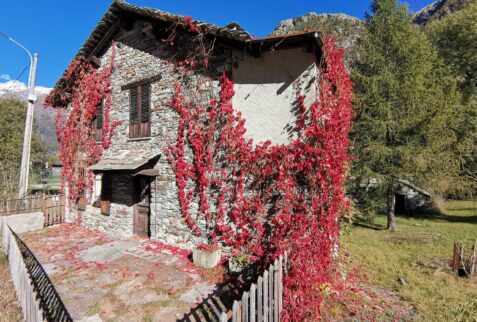 Riva Valdobbia - The wonderful colors of autumn - BBOfItaly