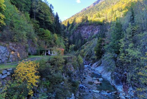 Riva Valdobbia - Vogna stream and the Val Vogna entrance - BBOfItaly