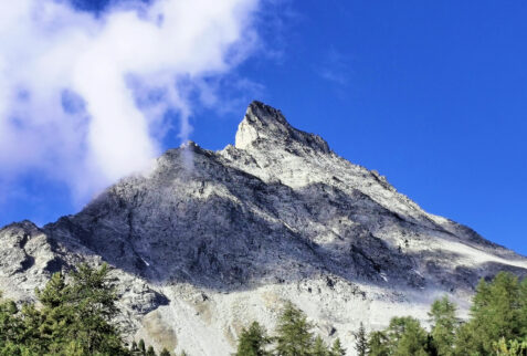 Vallone del Nomenon - Grivola - Grand Nomenon (3488 m) seen from vallone del Nomenon