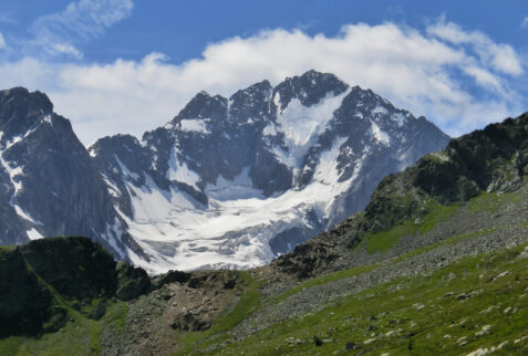 Rifugio Del Grande Camerini – going up towards the shelter, the Monte Disgrazia north face shows its hard ad severe beauty