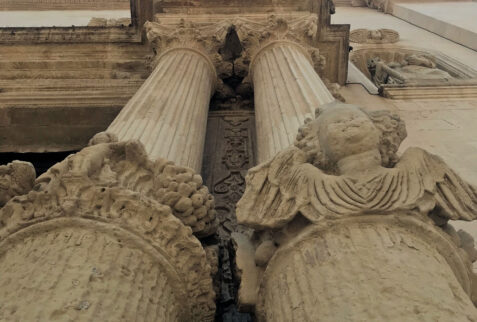 Galatina – glimpse on columns of Chiesa Madre dei Santi Pietro e Paolo