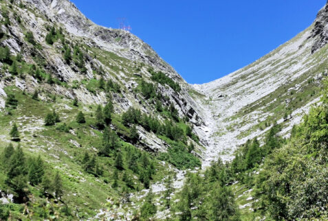 Valle della Forcola – last part of the path that goes to Passo della Forcola. This pass seems close but it is not