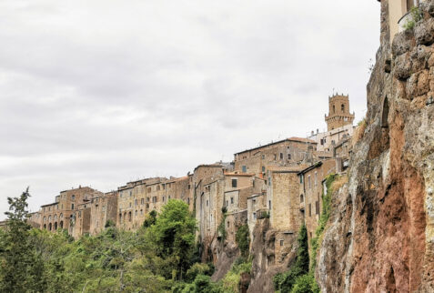 Pitigliano – the hamlet built on Tufo cliff