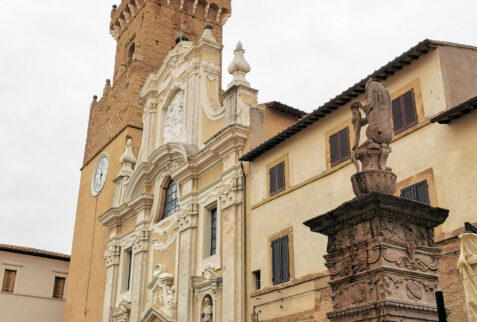 Pitigliano - Cattedrale dei Santi Pietro e Paolo and its bell tower