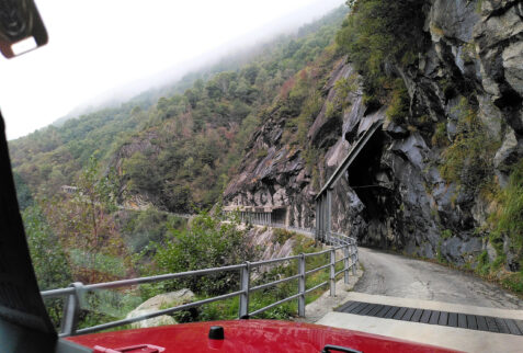 Passo della Crocetta – the narrow road to get the starting point of Val Bodengo