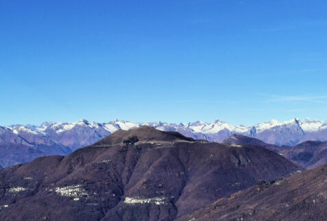 San Calimero – Monte Muggio in foreground and chain of Alpi in background