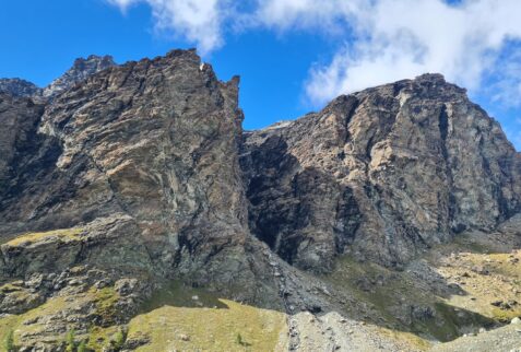 Val d'Ayas - Mountains in front of the Blue Lake