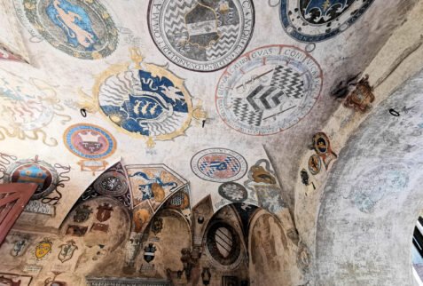 Certaldo – some frescoes on the ceiling of Palazzo Pretorio with coat of arms of various powerful families