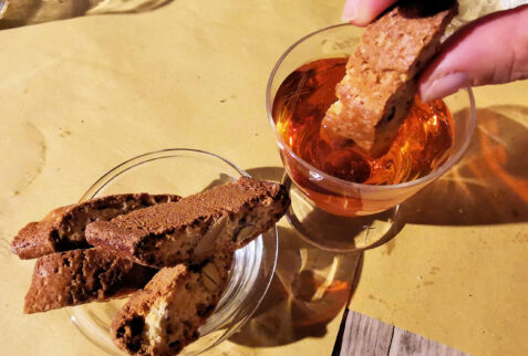 Certaldo – Vin Santo con Cantucci