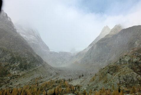 Val Ferret Rifugio Elena – a lateral valley where Ghiacciaio del Triolet is located