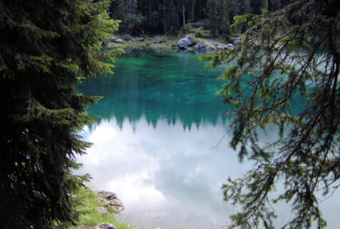 Lago di Braies Lago di Carezza – a glimpse on Lago di Carezza