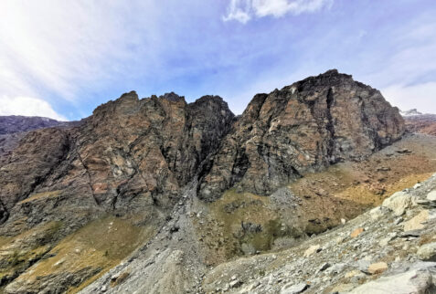 Val d’Ayas Monte Rosa – some vertical hanging walls on Lago Blu