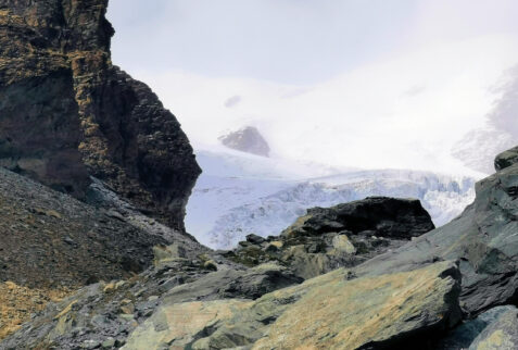 Val d’Ayas Monte Rosa – close to a part of the front end of the glacier