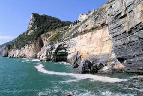 Porto Venere Liguria – cliff of Porto Venere and Castello Doria