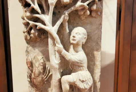 Museum of Cattedrale - a sculpture on fruit picking