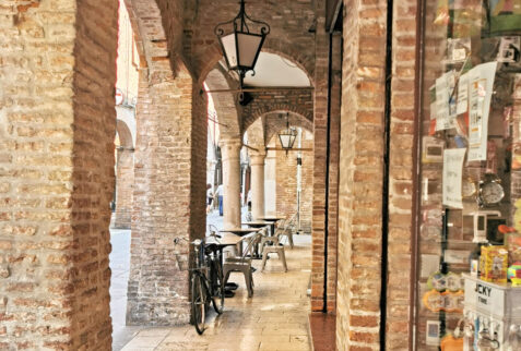 Ferrara – a glimpse of the city