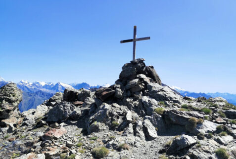 Monte Rosso di Vertosan – the wooden cross in the top