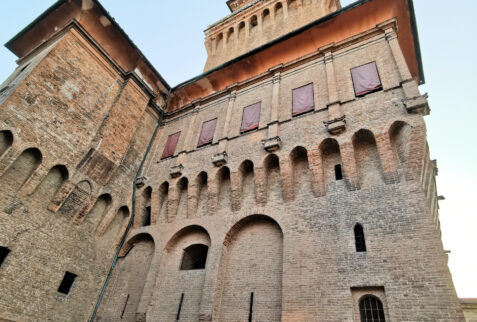 Castello Estense – glimpse of the external part of the castle – BBofItaly