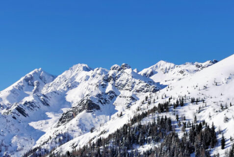 Piani dell’Avaro – part of surrounding Orobie range – BBofItaly