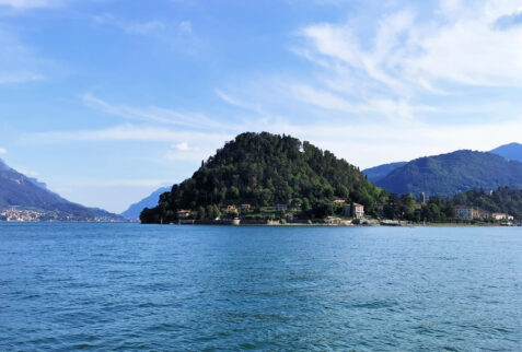 Bellagio – the headland of Bellagio. Looking south on the left is the Lecco branch, on the right is the Como branch – BBofItaly