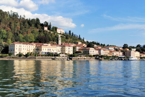 Bellagio – the village stretches on the shore – BBofItaly