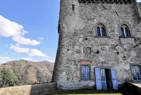 Castello di Fosdinovo – a glimps of Fosdinovo Castle – BBofItaly