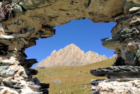 Gardetta upland – glimpse on Rocca la Meja – BBofItaly