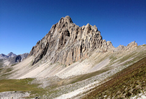 Gardetta upland – the gorgeous Rocca la Meja seen from Ancoccia pass – BBofItaly