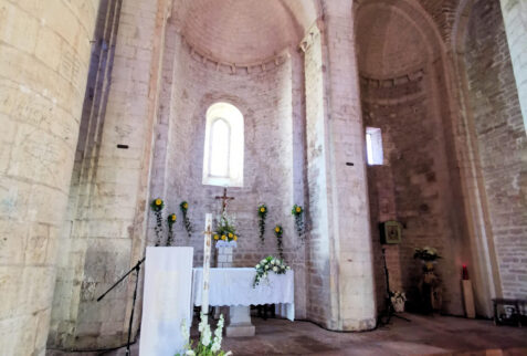 Abbey of San Vittore delle Chiuse - BBofItaly