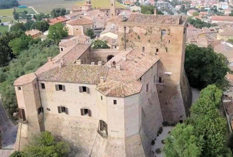 Castle of Santarcangelo – a glimpse of the castle – BBofItaly