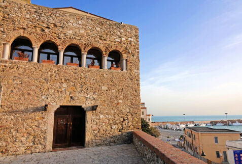 Termoli – in the background the tiny harbour of the city – BBofItaly