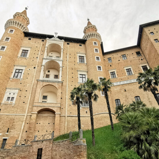 Urbino – a glimpse of Palazzo Ducale – BBofItaly