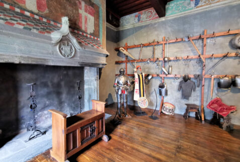 Castello di Issogne – a glimpse of the weapons room – BBofItaly