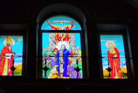 Varese Ligure – fantastic windows inside the church of San Filippo Neri – BBofItaly