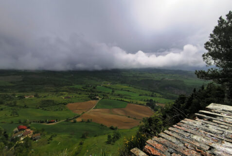 Fortezza di San Leo – the environment that encompasses the fortress – BBofItaly