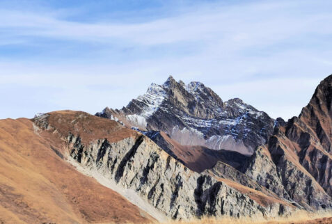 Testa Bernarda – Grande Rochere (3328 meters high) located in the right side of the path towards Testa Bernarda, which winds along the watershed of Val Ferret – BBofItaly