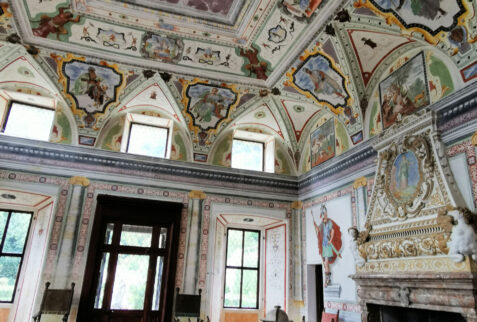 Palazzo Vertemate – the welcome room on the ground floor – BBofItaly