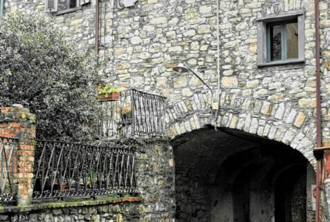 Castello Doria Malaspina – the path with the little gallery that leads to the castle – BBofItaly