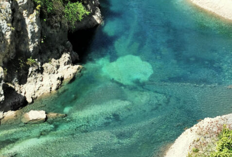 Gole del Sagittario – a glimpse on the gorge and Sagittario river – BBofItaly