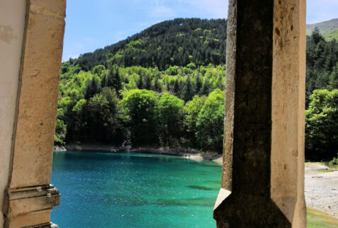 Gole del Sagittario – the gorge seen from the San Domenico hermitage – BBofItaly