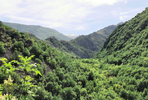 Gole del Sagittario – the environment encompassing the gorge - BBofItaly